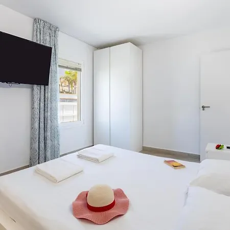 Stunning Mila In Madronal, Heated Pool Villa Costa Adeje (Tenerife)