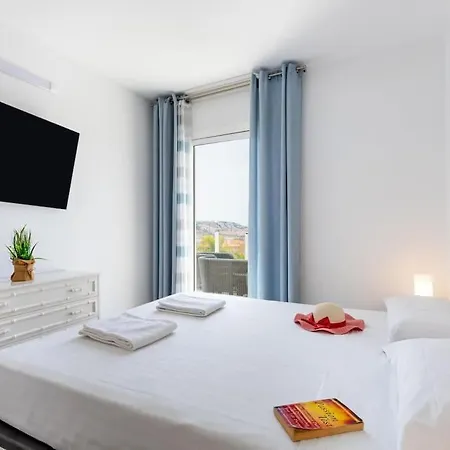 Stunning Mila In Madronal, Heated Pool * Costa Adeje (Tenerife)